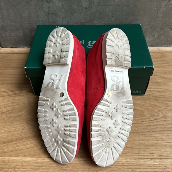 Authentic Paul Green Carmela loafer in original box. Red nubuk suede, sz 9.5/40